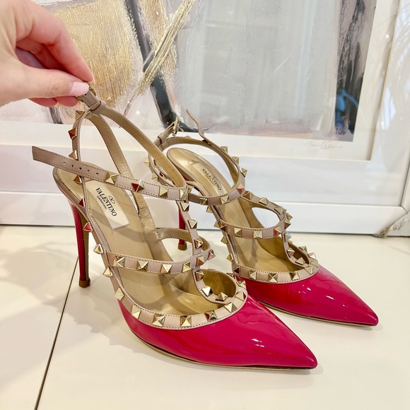 Valentino Garavani Fushia Pink Rockstud Heels - Picture 3 of 12